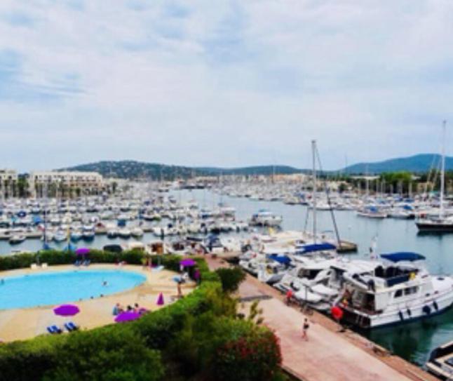 Petit Cocon Magnifique Vue Sur Marina Dans Le Golfe De Saint Tropez Apartment Cogolin Ngoại thất bức ảnh