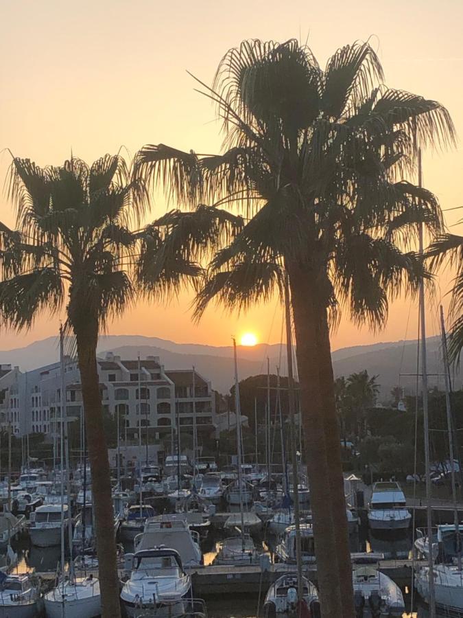 Petit Cocon Magnifique Vue Sur Marina Dans Le Golfe De Saint Tropez Apartment Cogolin Ngoại thất bức ảnh